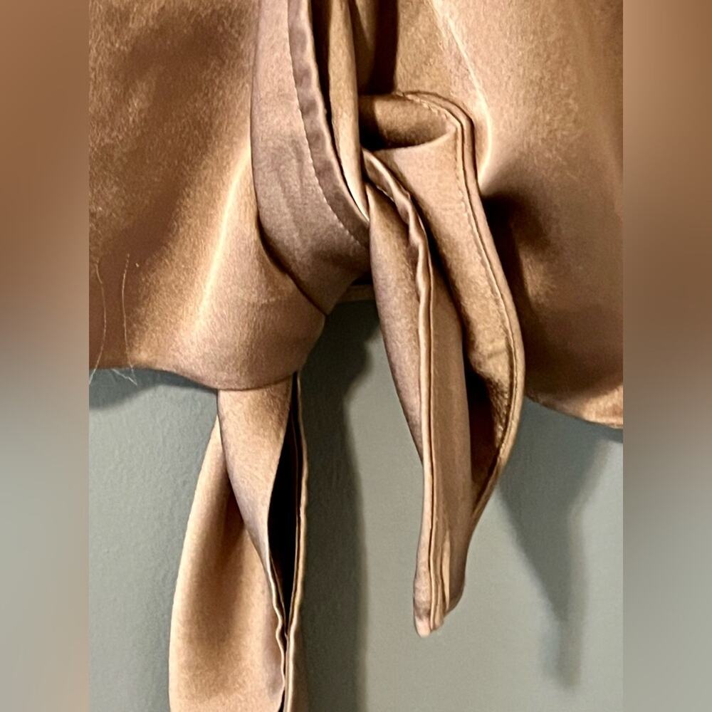 Abercrombie & Fitch satin crop tie blouse - Picture 5 of 7